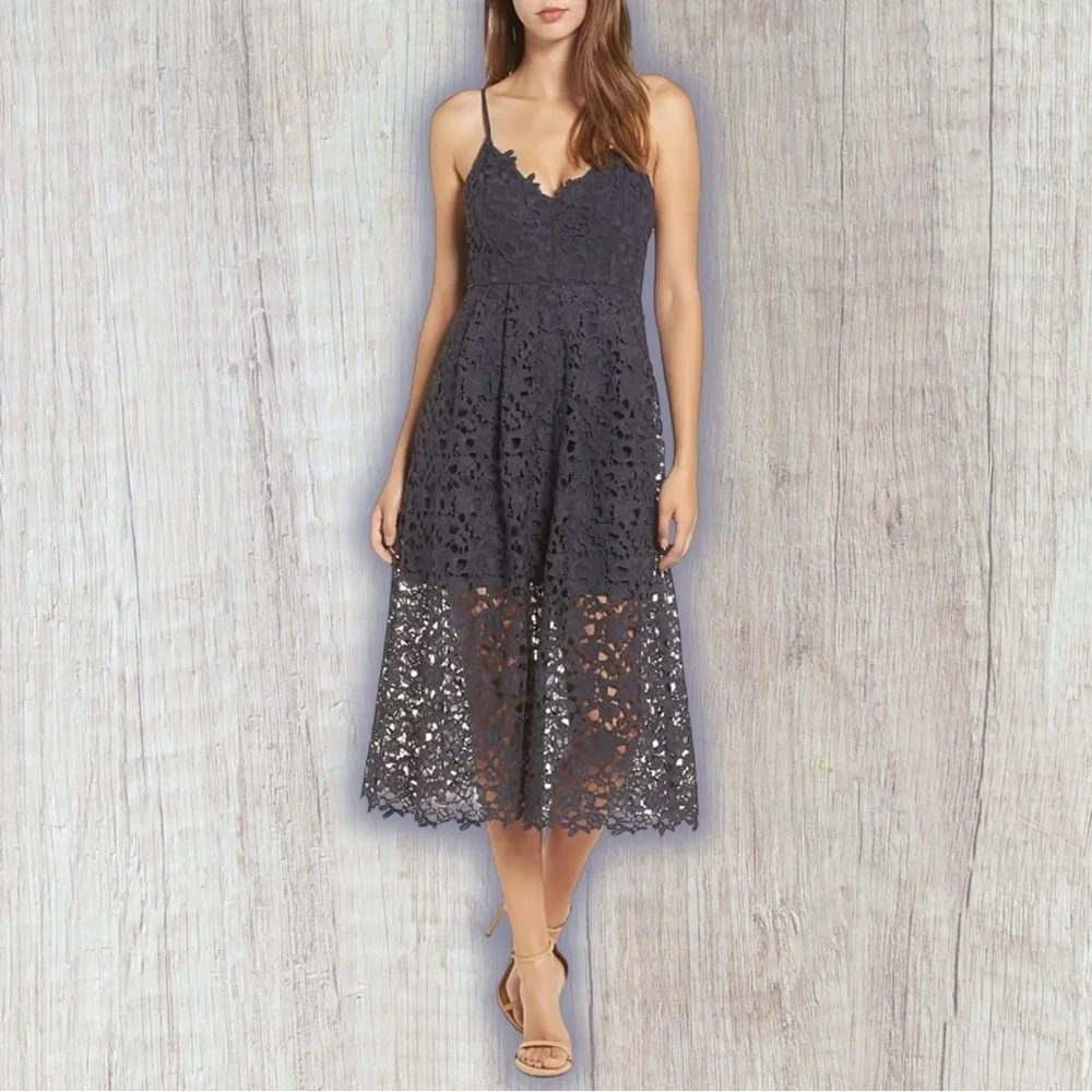 ASTR The Label Navy Blue ‘Lace Illusion Midi Dress’ Size Small - Picture 2 of 16